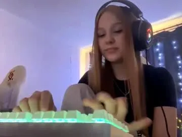 Freechat kayceefroehner on Chaturbate