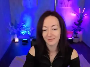 kimberlyray777 — Welcome to my room!  - Goal: take off all 30 min [473 tokens left]  #milf #smalltits #fit #anal #feet