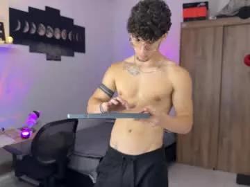 kisan_smith from Chaturbate