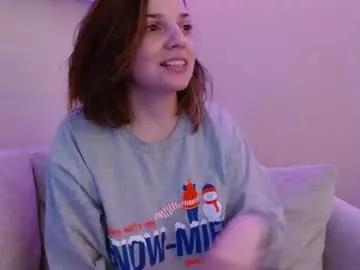 Freechat kitatochips on Chaturbate