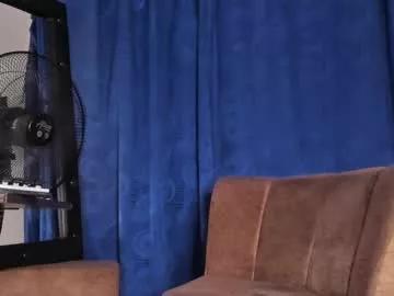 kriss_edwards on Chaturbate