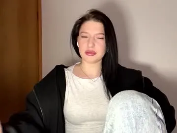 lanitastudstill — GOAL: Air kiss to you [21 tokens remaining] My name is Sarah 18 y.o. ntmu! Im new here! #new #18 #beautiful #cute #skinny