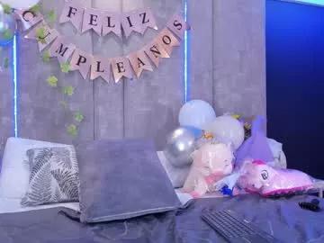 Freechat larabrook on Chaturbate