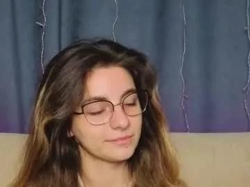 lelahcaminero from Chaturbate