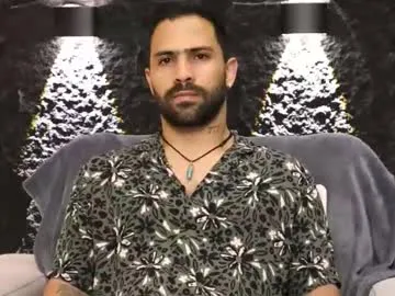 leo_diaz01 — SHOW CUM! Welcome to meet the best cock in the place  #bigcock #muscle #feet #master #cum [2423 tokens remaining]