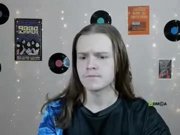 leo_void — GOAL: take off T-shirt [40 tokens remaining] Welcome to my room! #18 #muscle #young #feet #bigcock