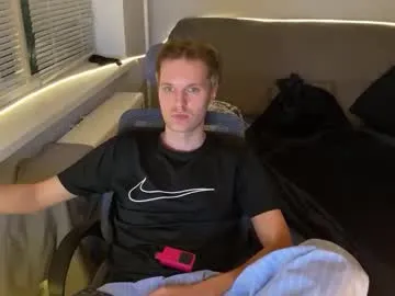 leonnextdoor on Chaturbate