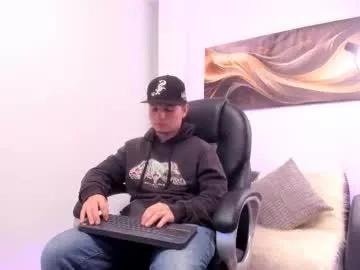 leoo_miller from Chaturbate