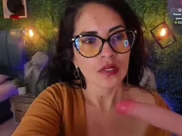 linagh on Chaturbate