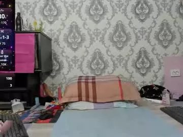 Freechat little_letti on Chaturbate