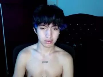 Freechat littlextrem on Chaturbate