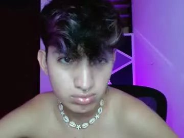Freechat littlextrem on Chaturbate