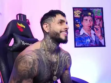 Freechat logan_hugh8 on Chaturbate