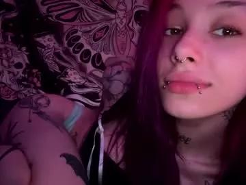 lookingforlona on Chaturbate