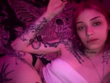 lookingforlona on Chaturbate