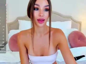 Freechat lorasaint on Chaturbate