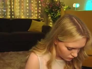 Freechat lorettacarnley on Chaturbate