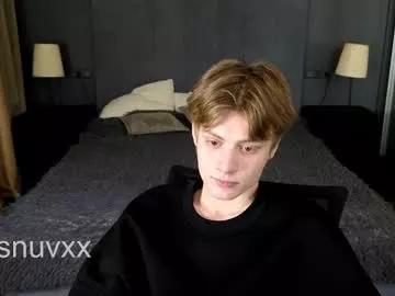 Slutty Louie_evans wants you to fuck his body now louie_evans from Chaturbate