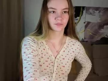 Cute Lovelygracee wants you to fuck her body now lovelygracee from Chaturbate