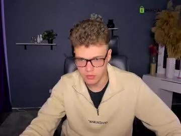 Group lucas_long_ on Chaturbate