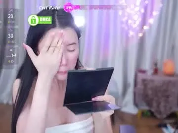 lucy__bb on Chaturbate