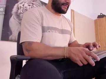 Join Luke__09, he wants to masturbate for you luke__09 from Chaturbate