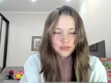 maryanncherry — spread legs and show pussy  [243 tokens remaining]