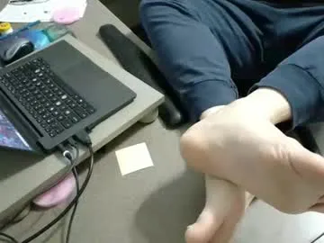 Chaturbate master_thorn is Freechat master_thorn — #feet #socks #daddy #findom #bigballs