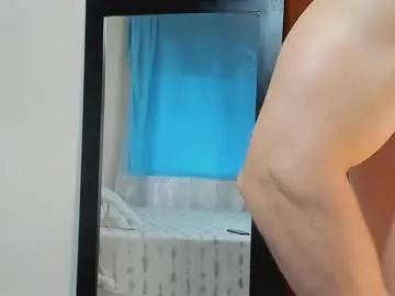 Freechat mathews_smith on Chaturbate
