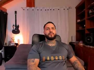 Freechat max_dic1 on Chaturbate