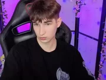 Sexy Maxwellchiik wants you to fuck his body now maxwellchiik from Chaturbate