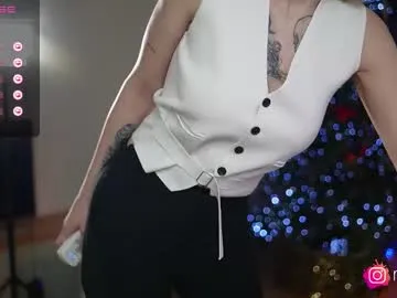 mel_collins on Chaturbate