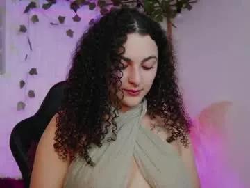merida_bell18 on Chaturbate
