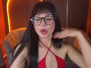 mia_collins_b — Sexy dance and naked [37 tokens left] #latina #18 #skinny #feet #submissive