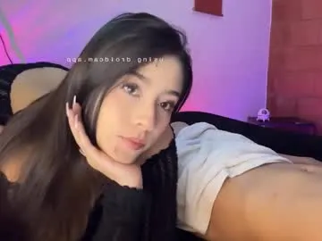 michellepetitte on Chaturbate