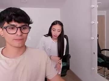 Freechat mikeyvioleta on Chaturbate
