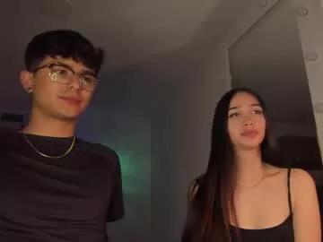 Freechat mikeyvioleta on Chaturbate
