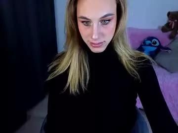 Freechat miraraid on Chaturbate