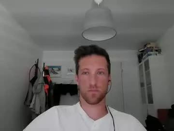 Freechat moms_little_monster on Chaturbate