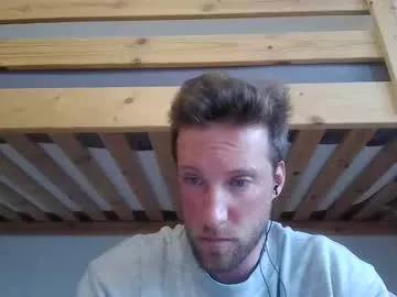 Freechat moms_little_monster on Chaturbate