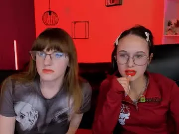 Freechat mona_cloud on Chaturbate