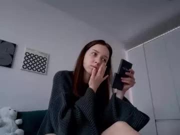 Join amazing escort Monnymoonn monnymoonn from Chaturbate