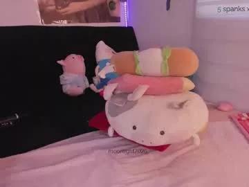 Freechat moonliight__ on Chaturbate