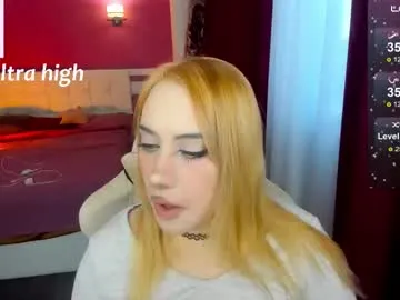 Freechat moranakit on Chaturbate