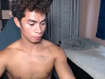 Freechat morenojake on Chaturbate