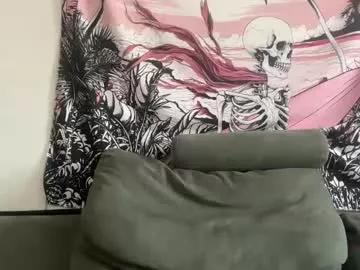 Freechat mountaiden on Chaturbate