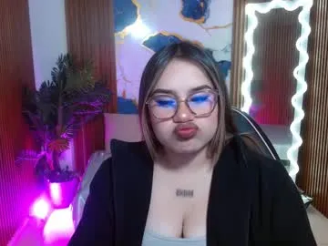nahyara_tay — GOAL: Show boobs [0 tokens remaining] Welcome to my room! #feet #blonde #bigboobs #new #latina