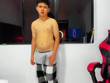 nathanbrookss on Chaturbate