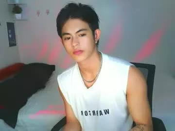 naughtyboylouie on Chaturbate