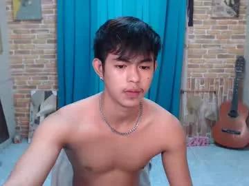 naughtyboylouie on Chaturbate